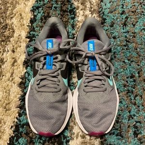 Women’s Nike Downshifter Running Shoe Sz 8